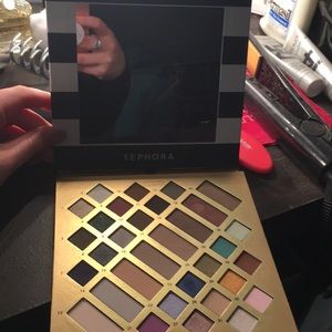 Sephora More Than What Meets The Eye palette